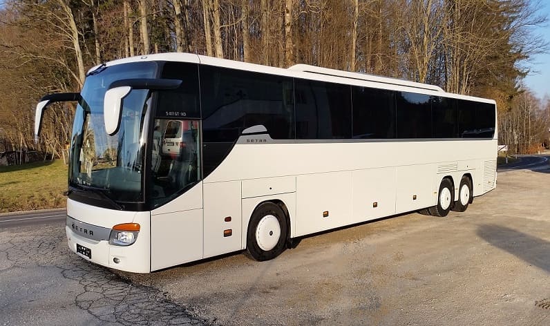 Moravia-Silesia: Buses hire in Frýdek-Místek in Frýdek-Místek and Czech Republic